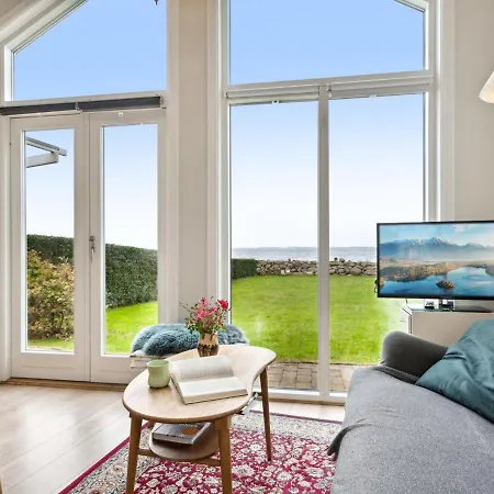 Ferienhaus Evelin - 20m From The Sea By Interhome *